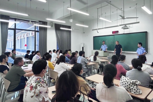 1756715792750307.jpg 2.jpg